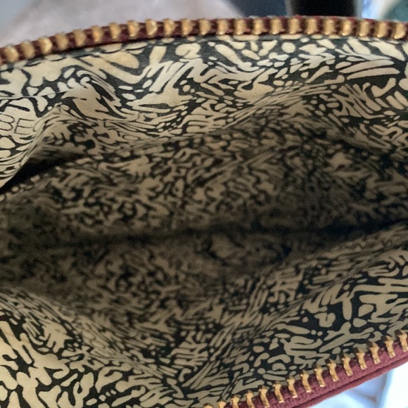 ⭐️wine red Rebecca Minkoff mini Mac purse⭐️ - Picture 6 of 7